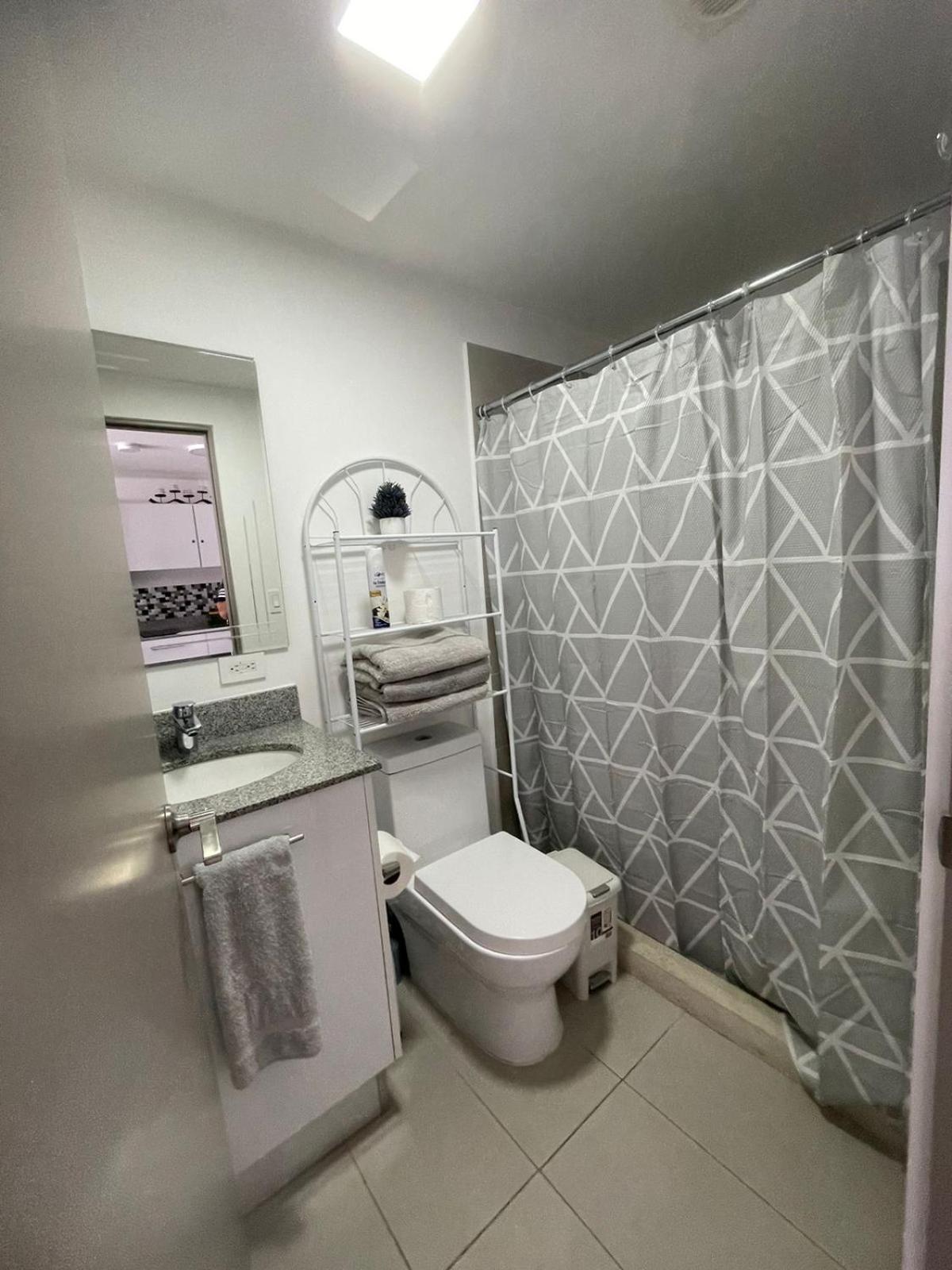 Ifreses, Study Full Equipped Whith Pool, Air- Conditioning, Spectacular View Of The City, Parking With Additional Payment Curridabat Bilik gambar